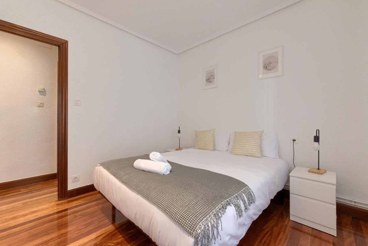 Ferienwohnung Vivienda Turistica Junto Al Ayuntamiento Bilbao Exterior foto